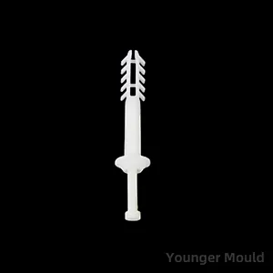 Studded Cornice Anchor Mould